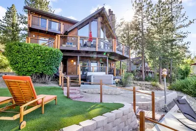 Image de Cove Lakefront Chalet- Hot Tub- Games- Boat Dock