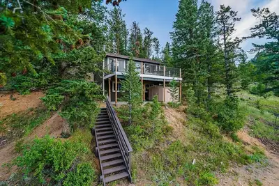 Image de Cabin w/ views, wood stove, 5 min to National Park