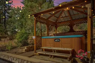 Image de Namu Cabin - Modern & Cozy Spa Mountain Getaway