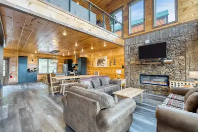 Image de Duval by AvantStay | 10min to Dt Pigeon Forge w/ Indoor Pool & Amazing Views!