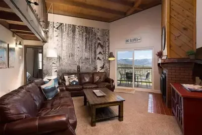 Image de 2bd/ba + Loft Condo with mountain view, trails, clubhouse with pool & hot tubs!