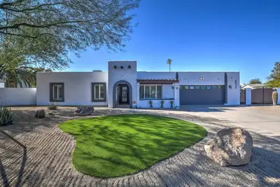 Image de Near Scottsdale Impressive 4bd room home large lot with temp controlled pool