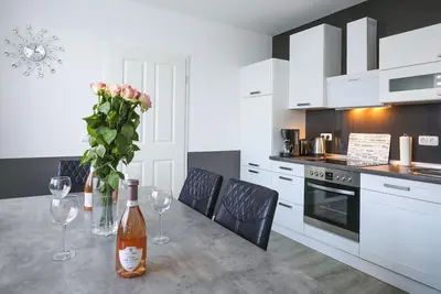 Image de Joli appartement pour 4 personnes avec Wifi, Tv, terrasse et parking