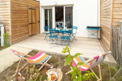 Image de Joli appartement avec climatisation, Wifi, piscine, Tv, terrasse, animaux admis et parking