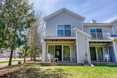 Image de Fish Creek Condo-Next to Shopping and restaurants