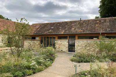 Image de Ladymeade - part of a beautifully restored former dairy that sleeps 3 guests in 2 bedrooms
