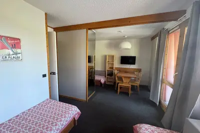 Image de Studio divisible fonctionnel au pied des pistes avec balcon