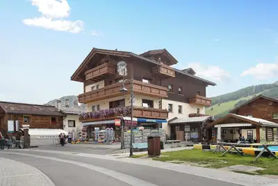 Image de Casa La Sorgente - Appartement Martin : Élégance moderne avec vue sur les montagnes