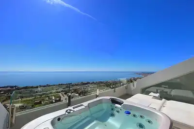 Image de Stupa Hills V - Luxury Sea View Dúplex