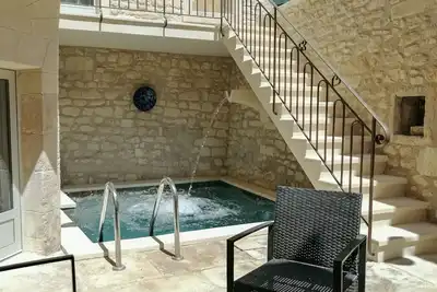 Image de Maison de village, avec piscine, Saint-Restitut