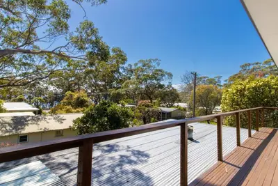 Image de Tree Tops - Just metres from beautiful Swan Lake