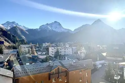 Image de 300m du centre station, 5ème étage, balcon, télévision, casier à ski, 64m², Les 2 Alpes