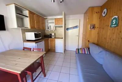 Image de 50m des commerces, 2ème étage, balcon, télévision, casier à ski, 32m², Les 2 Alpes