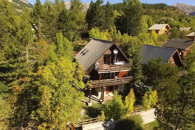 Image de Grand Chalet Val d'Allos 10 Pax à proximité de sa base de loisir nautique