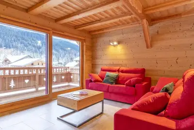 Image de Chalet, wifi, balcon, cheminée ou poêle à bois, télévision, 180m², La Chapelle d'Abondance