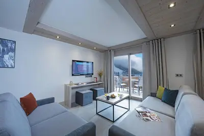 Image de Wifi, remise en forme, piscine, balcon, parking, télévision, casier à ski, 85m², Le Grand Bornand