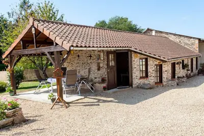 Image de Maple Tree -Gîte-Traditionelle-Salle de bain privée séparée-Vue sur Jardin