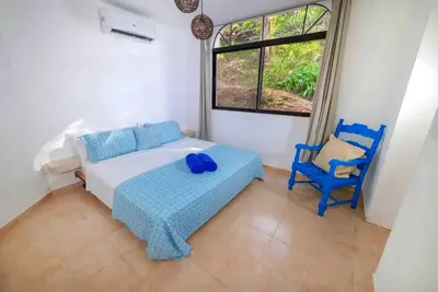 Image de 1-bedroom condo in luxury resort with extra-large pool, restaurant, Wi-Fi, Tv