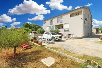 Image de Appartement de vacances Pula pour 1 - 4 personnes avec 2 chambres à coucher - Appartement de vacance