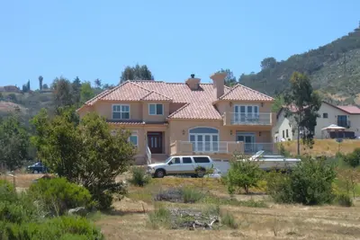 Image de Mediterranean Villa on Large Acreage