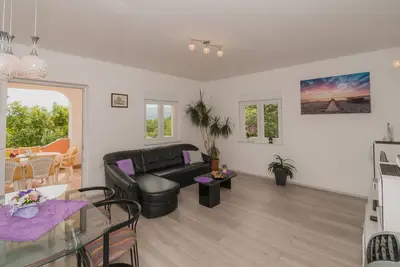 Image de Apartment Lavanda - Four Bedroom Apartment with Hot tub and Terrace