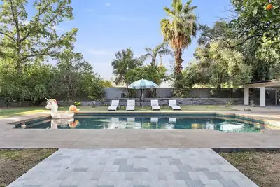 Image de The Haven - Spacious & Serenely Designed 4 Bdrm, 3 Bath w/ Large Outdoor Pool.