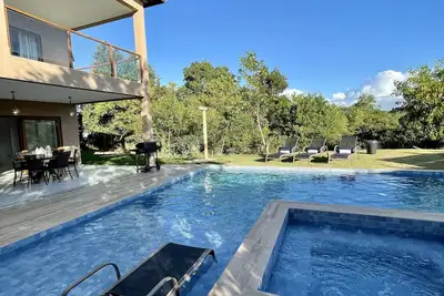 Image de High standard house in Itacimirim in Quinta das Lagoas