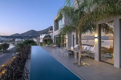 Image de Unique 3 bedroom villa next to the beach