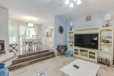 Image de Reduced Rates Family Fun 4br, 4ba, 5 Pools, fantastic back yard, Private Ocean Beach Club, Sleeps 12