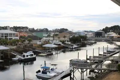 Image de Modern 3-bed, 2-bath condo on the Intercoastal Waterway