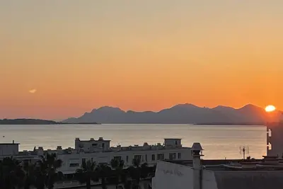 Image de Disponible juillet aout Juan pinède plages Penthouse vue mer Rooftop Jacuzzi