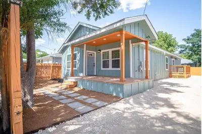 Image de Newly Remodeled 4br 2ba Near Amazing Downtown