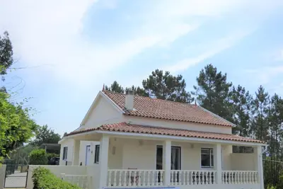 Image de 2 bedroom house with beautiful views, parking, garden and pool.