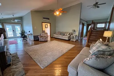 Image de Charming 3br\/3ba Retreat Ideal for Families and Groups\n