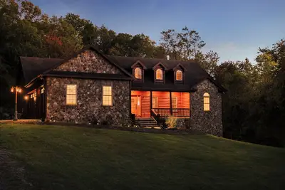 Image de Luxury Lodge Fire Pit, Hot Tub, & Sauna