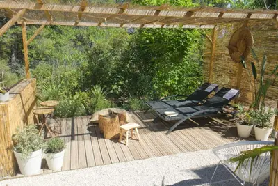 Image de Magnifique Cabanon avec jacuzzi et sauna