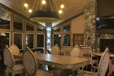 Image de 340' Sand Beach, 17 Beds, 10 Bdrm, 8 Wc, Spa Facility, 2, 000 Sf Entertainment Area