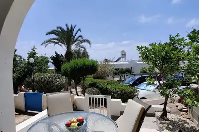 Image de Renovated 1 bedroom apartment - 5 min from the beach