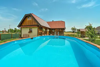 Image de Superbe maison Ă Lonjica avec WiFi
