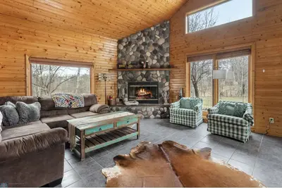 Image de Rustic Retreat near Shops/Bars/Eats/Beach