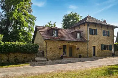 Belle maison de 2 chambres à Vitrac