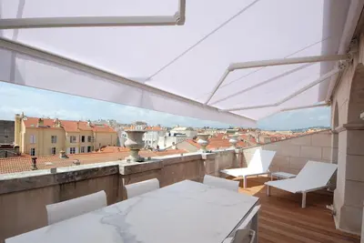 Duplex de prestige centre Cannes