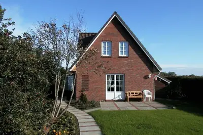 Image de Freistehendes Ferienhaus, ca. 75 m² und 3 Zimmern, Großen Garten und Terrasse