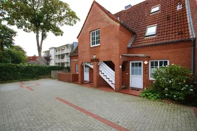 Image de Ferienwhg. in Wyk mit 3- Zimmern, ca. 58 m² im Eg mit Südterrasse und Garten