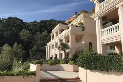 Image de Appartement standing vue magnifique mer, baie Theoule sur mer, Cannes, iles Lérins