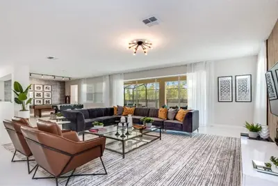 Solara Resort - 9 Bed 6. 5 Baths Villa