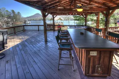 Image de The Cove at Lake Burton | Vintage Lakefront Home with Covered Boathouse Deck