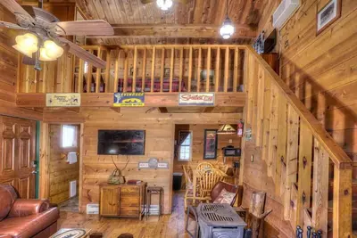 Image de Unicoi Pines - Relaxing Cabin Close to Alpine Helen and Unicoi State Park