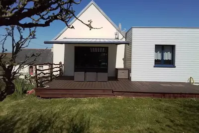 Image de Petite maison coquette à 400m de la plage, idéal pour 6 personnes.