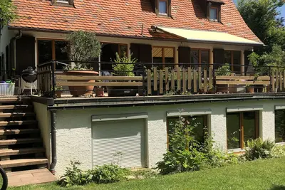 Image de Freistehendes Haus im Grünen in Zentraler Lage